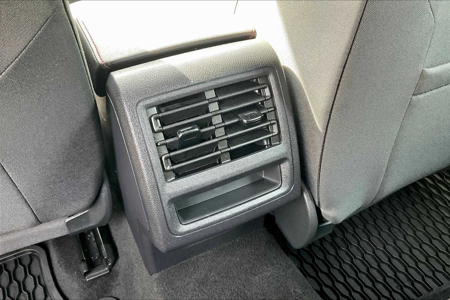 2024 Volkswagen Golf GTI 380 SE - Photo 28