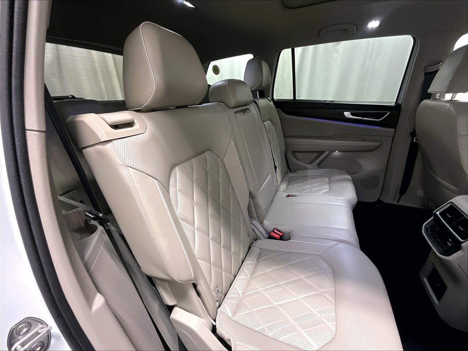 2024 Volkswagen Atlas 2.0T SEL Premium R-Line - Photo 16