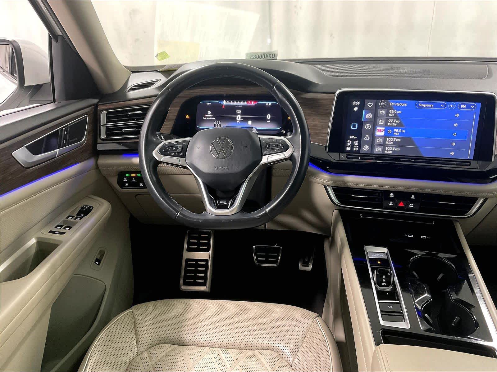 2024 Volkswagen Atlas 2.0T SEL Premium R-Line - Photo 18