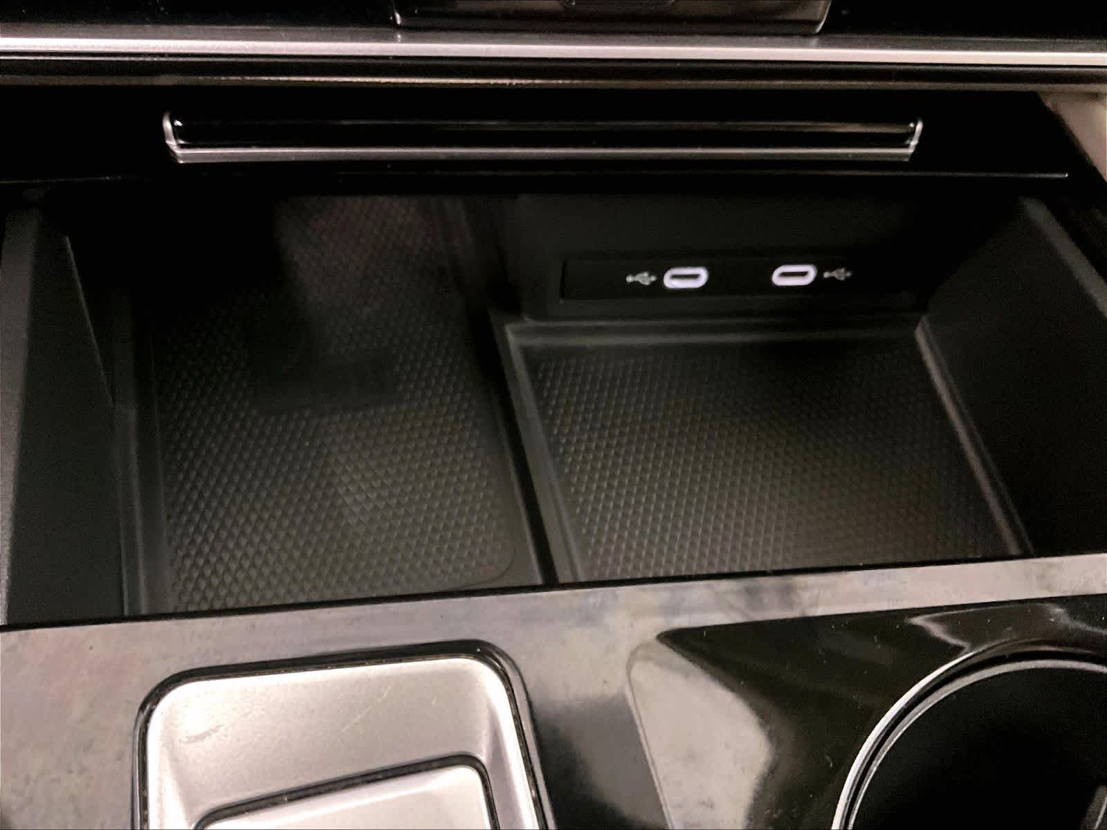 2024 Volkswagen Atlas 2.0T SEL Premium R-Line - Photo 28