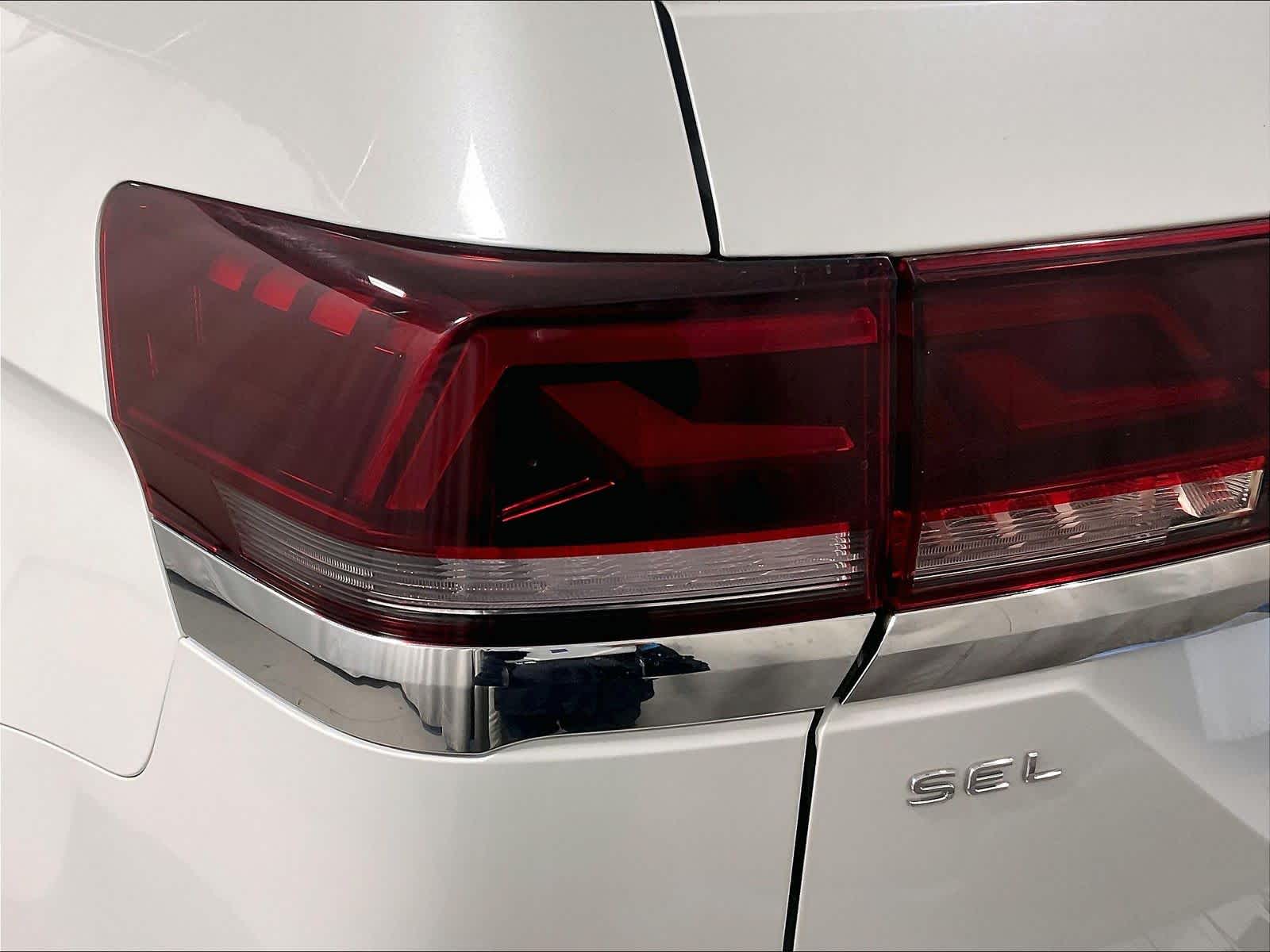 2024 Volkswagen Atlas 2.0T SEL Premium R-Line - Photo 35