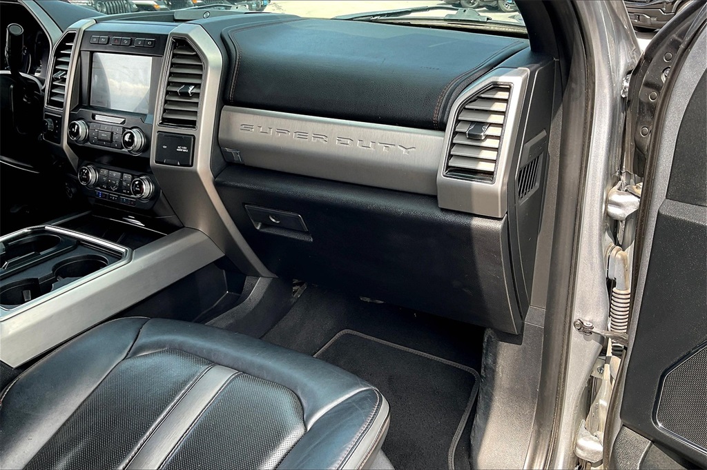 2020 Ford F-450SD Platinum - Photo 12