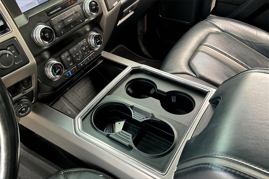 2020 Ford F-450SD Platinum - Photo 19