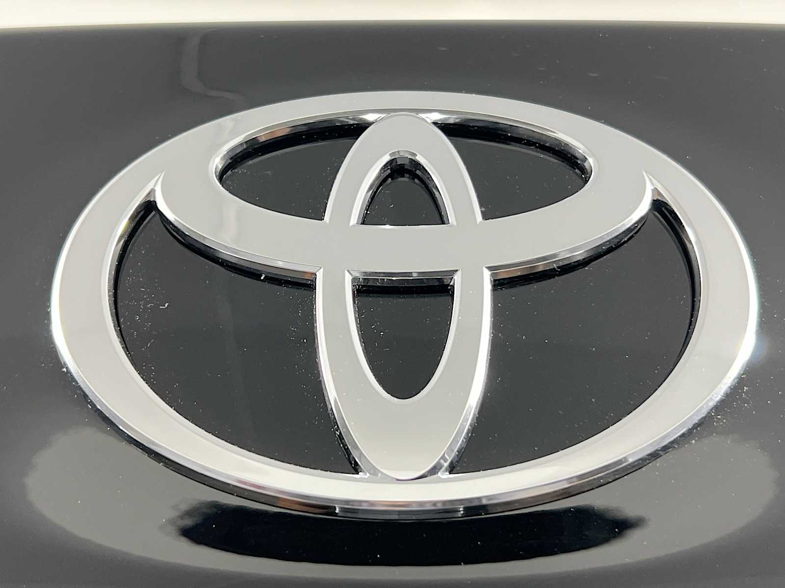2025 Toyota Camry XLE - Photo 18