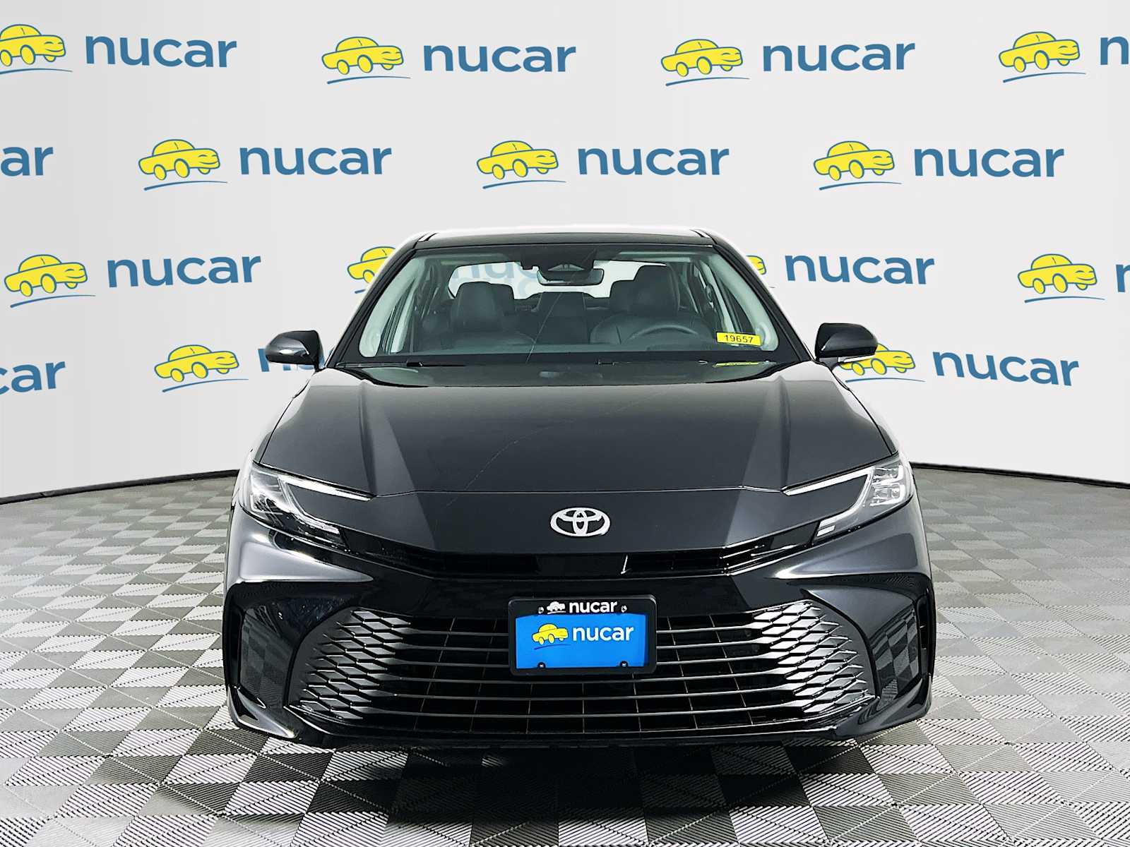 2025 Toyota Camry XLE - Photo 2