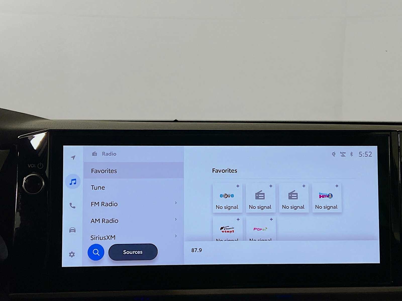 2025 Toyota Camry XLE - Photo 8
