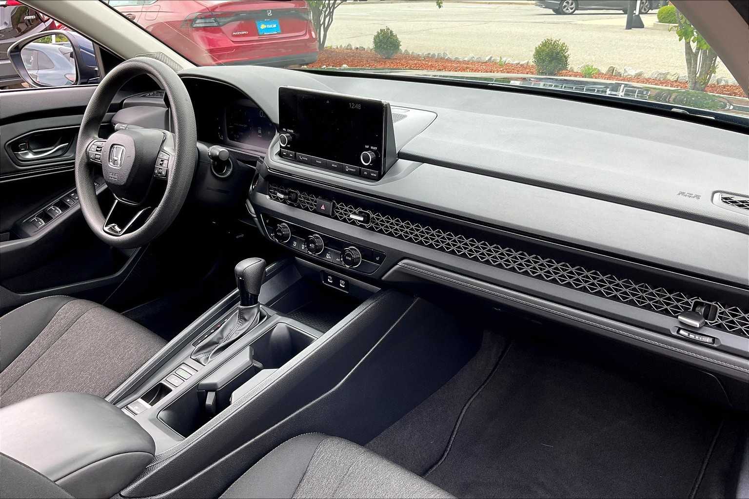 2023 Honda Accord EX - Photo 14