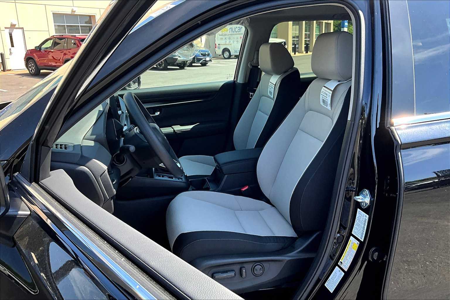 2026 Honda CR-V EX - Photo 11