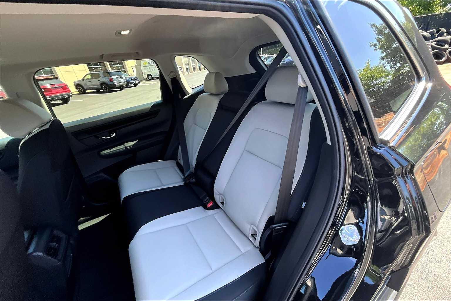 2026 Honda CR-V EX - Photo 15