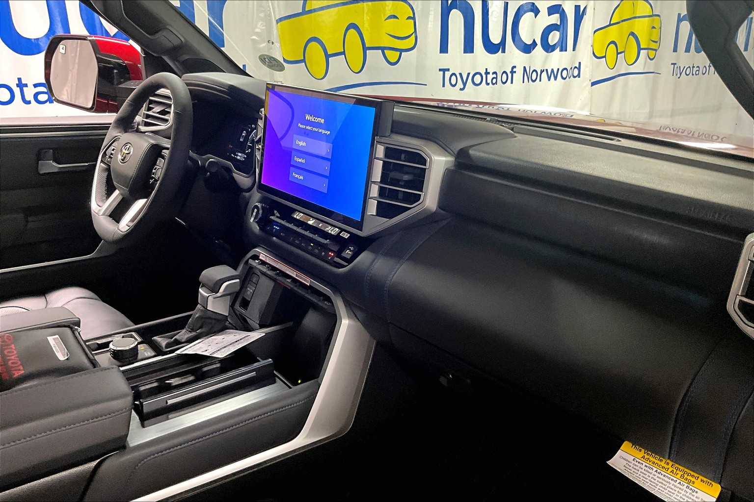 2025 Toyota Tundra Platinum - Photo 10