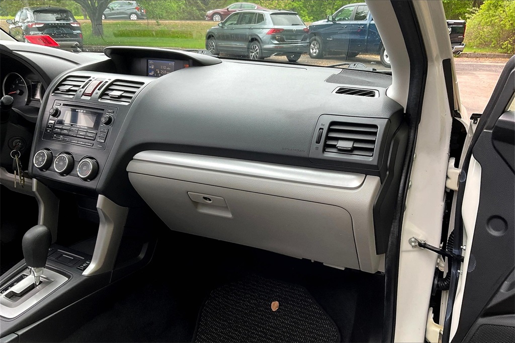 2014 Subaru Forester 2.5i Premium - Photo 12