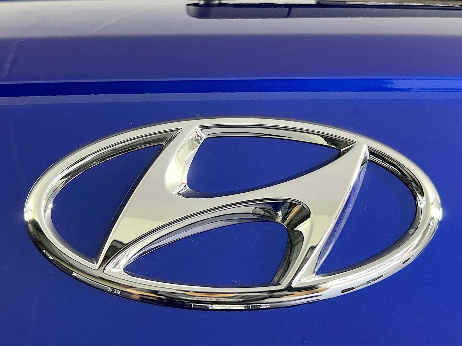 2025 Hyundai Venue Limited - Photo 18