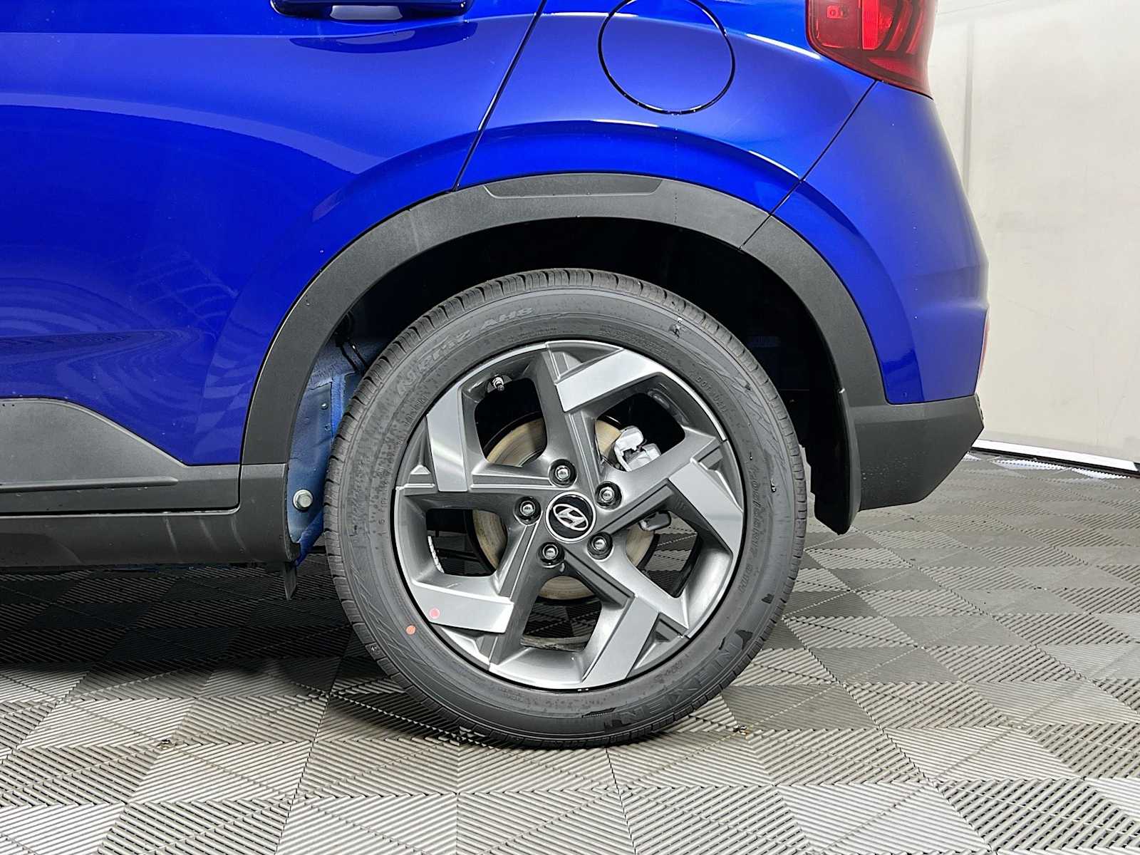 2025 Hyundai Venue Limited - Photo 19