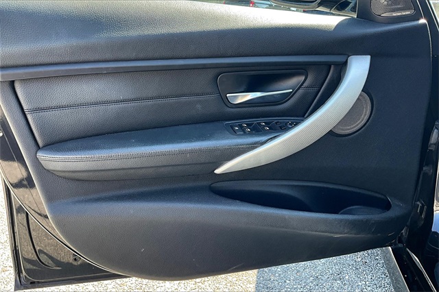 2015 BMW 3 Series 335i xDrive - Photo 9