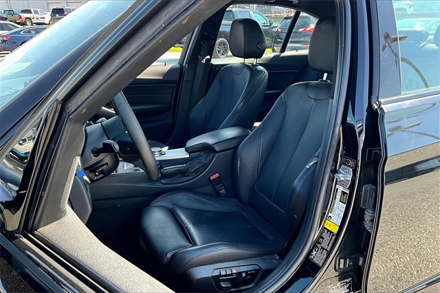 2015 BMW 3 Series 335i xDrive - Photo 10