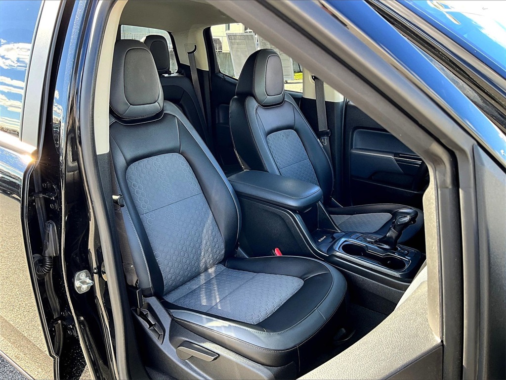 2022 Chevrolet Colorado Z71 - Photo 11