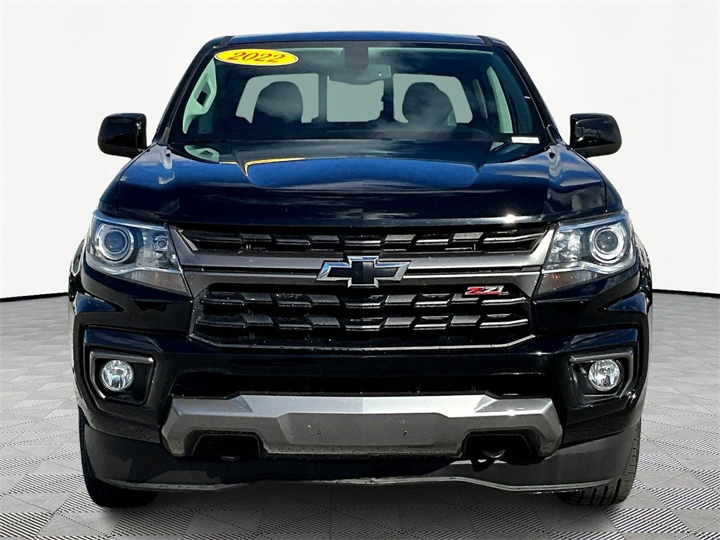 2022 Chevrolet Colorado Z71 - Photo 2