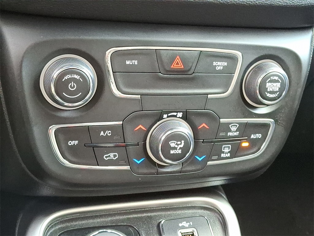 2019 Jeep Compass Latitude - Photo 16