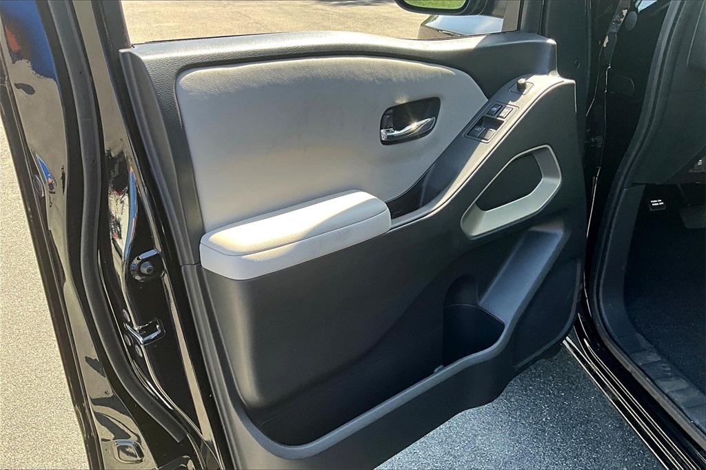 2025 Nissan Frontier SV Kingcab - Photo 9