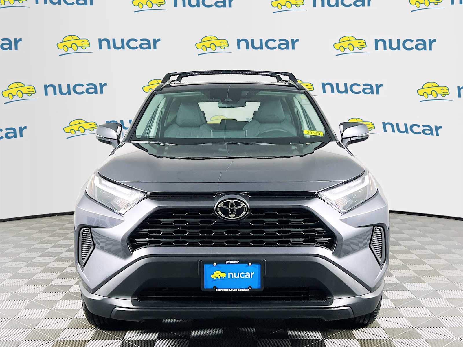 2025 Toyota RAV4 XLE - Photo 2