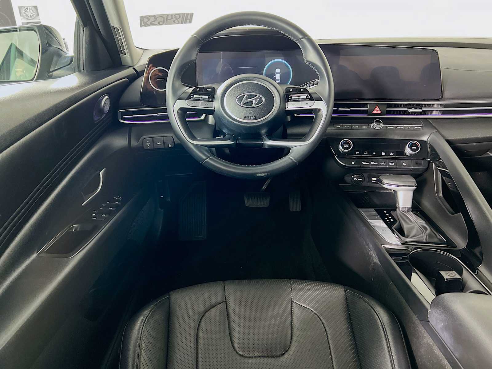 2023 Hyundai Elantra Limited - Photo 24