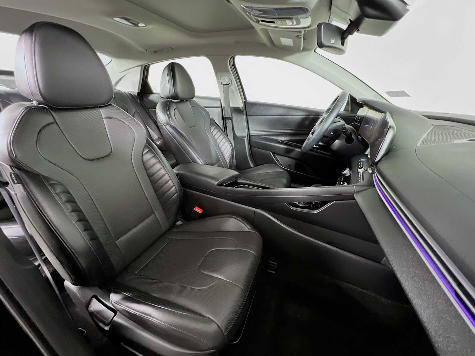 2023 Hyundai Elantra Limited - Photo 29