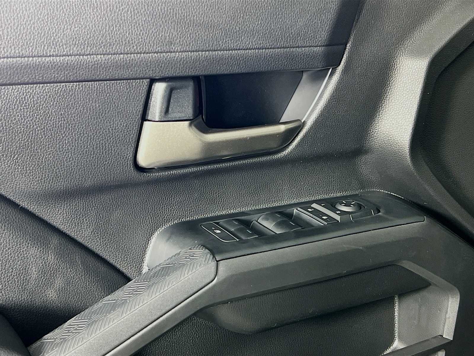 2025 Toyota Tacoma TRD Sport Hybrid - Photo 15