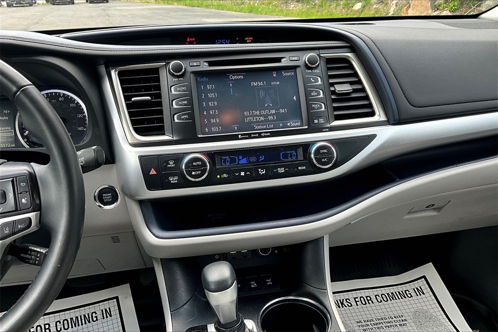 2019 Toyota Highlander AWD - Photo 19