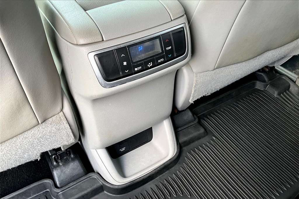 2019 Toyota Highlander AWD - Photo 29