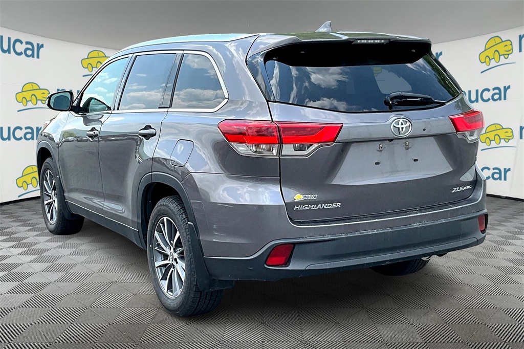 2019 Toyota Highlander AWD - Photo 4