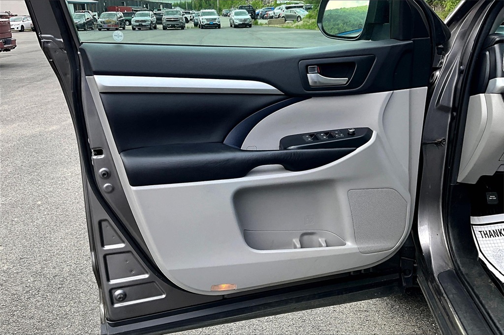 2019 Toyota Highlander AWD - Photo 9