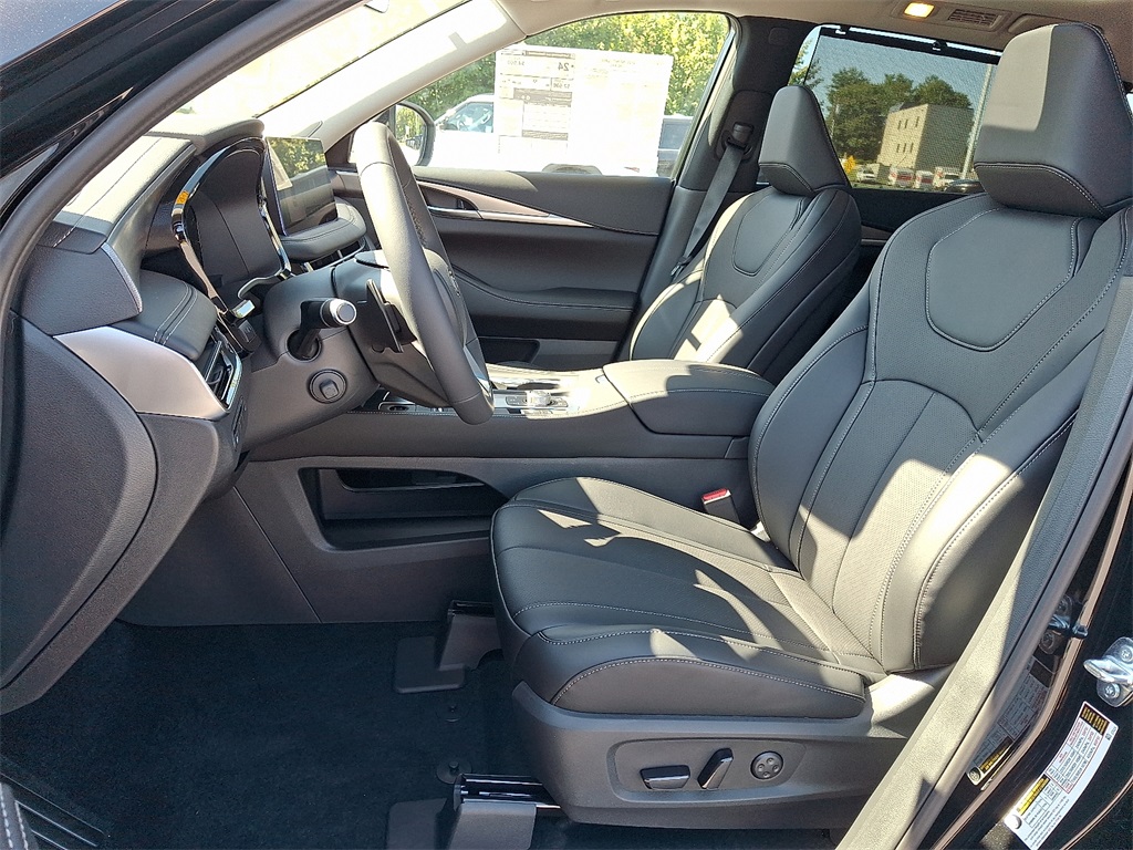 2026 INFINITI QX60 LUXE - Photo 10