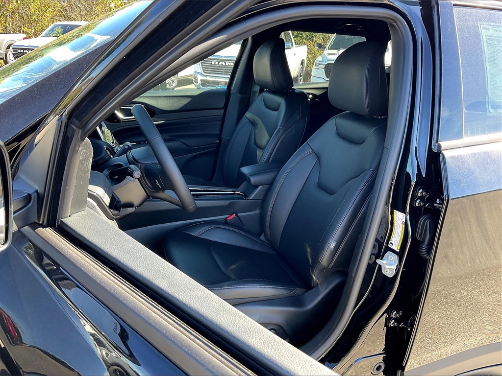 2026 Jeep Compass Limited - Photo 11