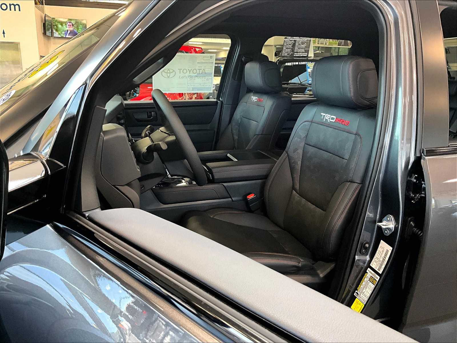 2025 Toyota Tundra TRD Pro Hybrid - Photo 11