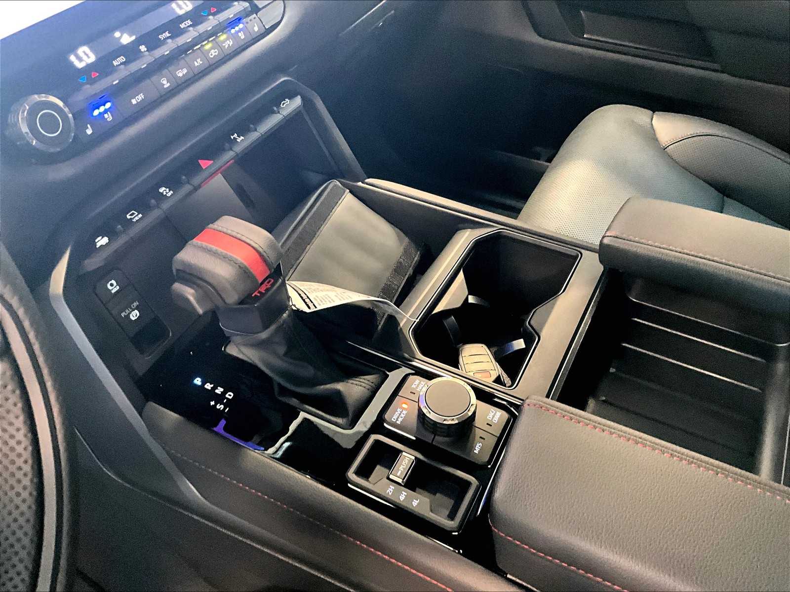 2025 Toyota Tundra TRD Pro Hybrid - Photo 14