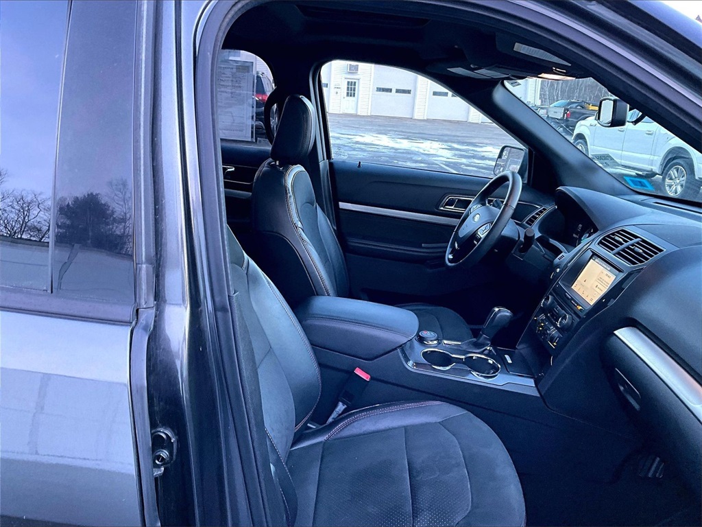 2018 Ford Explorer XLT - Photo 11