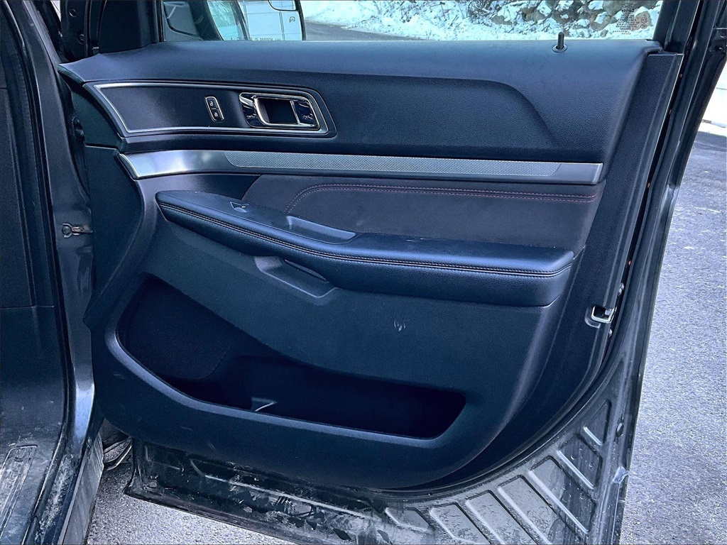 2018 Ford Explorer XLT - Photo 12