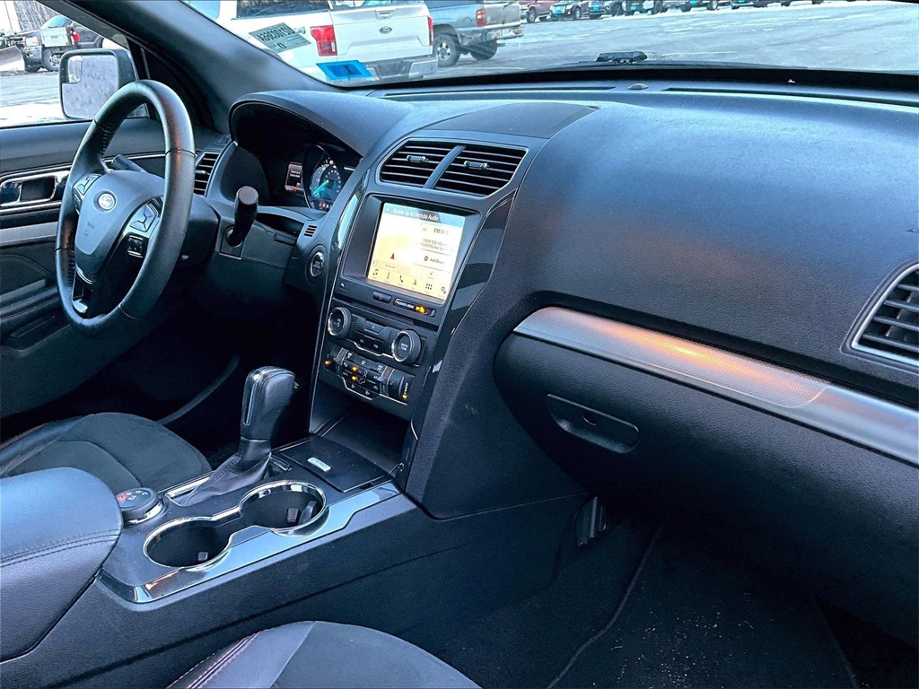 2018 Ford Explorer XLT - Photo 14