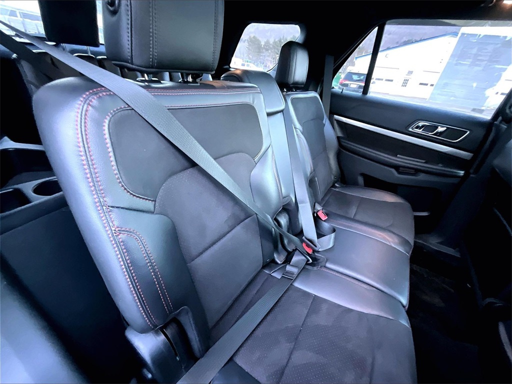 2018 Ford Explorer XLT - Photo 16