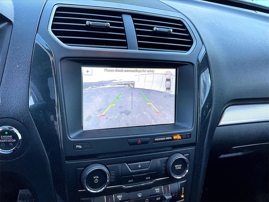 2018 Ford Explorer XLT - Photo 20