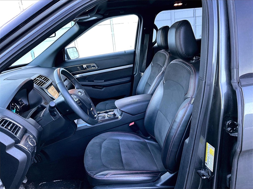 2018 Ford Explorer XLT - Photo 10