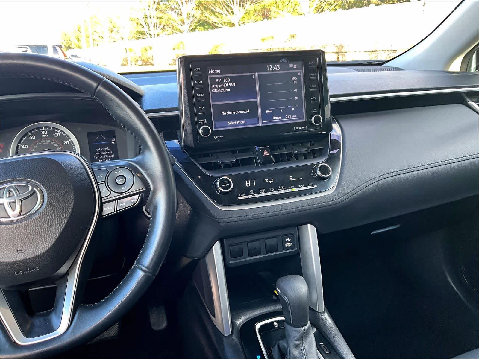 2022 Toyota Corolla Cross LE - Photo 18