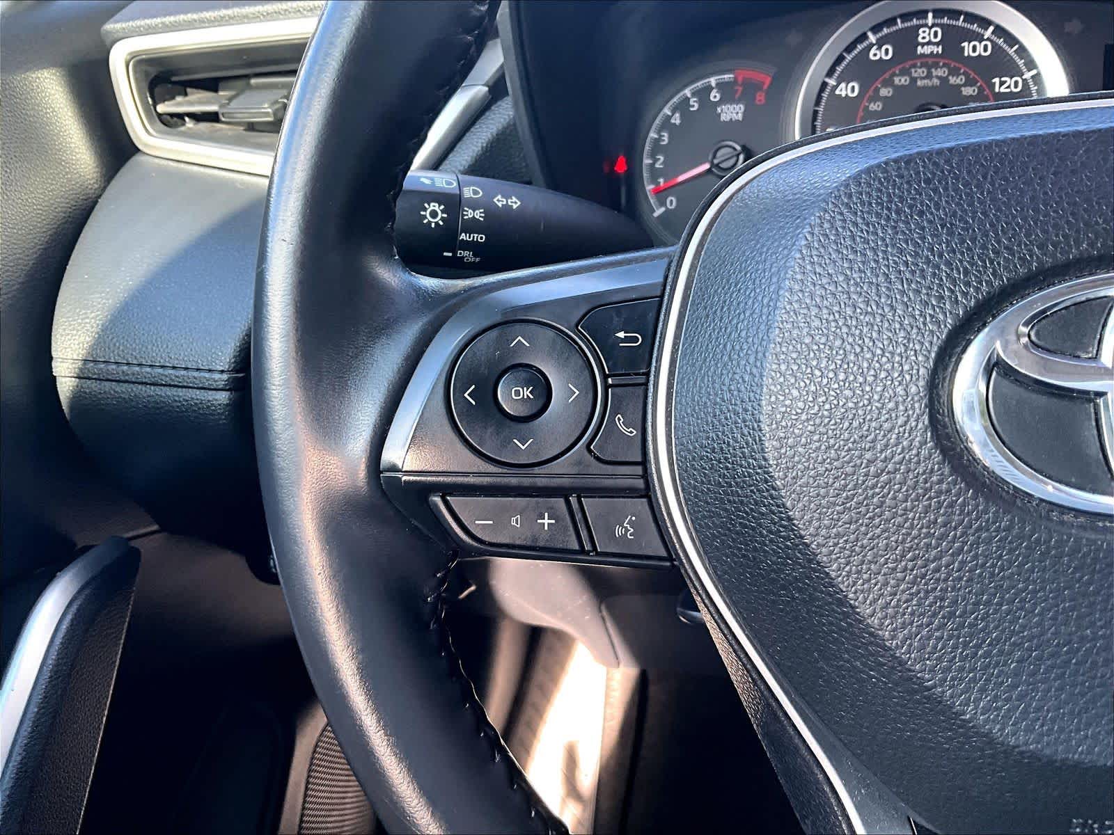 2022 Toyota Corolla Cross LE - Photo 23