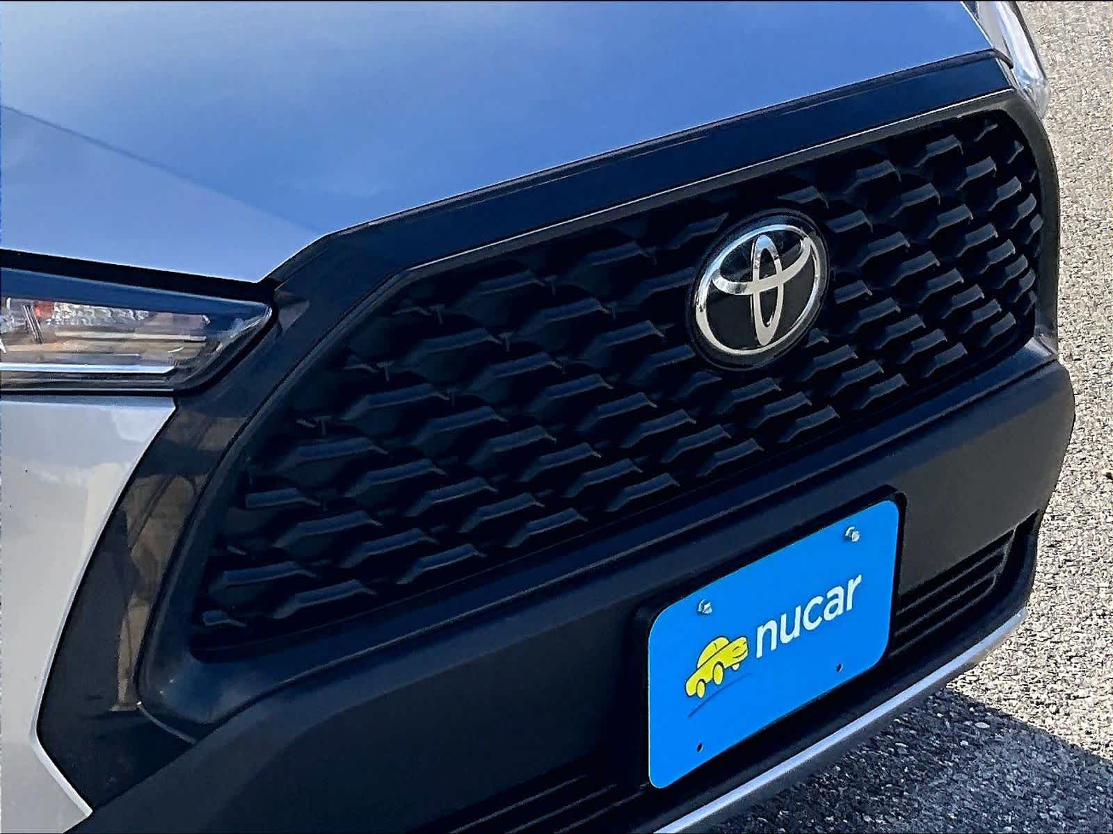 2022 Toyota Corolla Cross LE - Photo 32