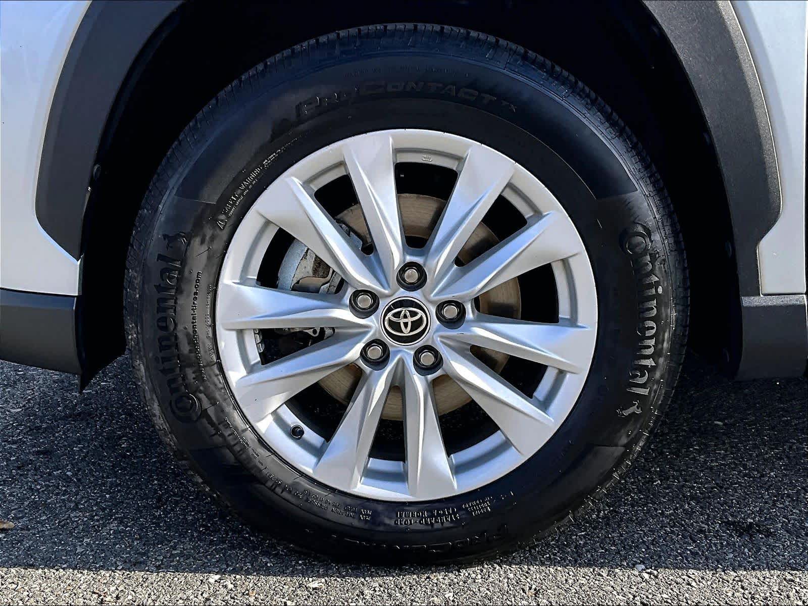 2022 Toyota Corolla Cross LE - Photo 7