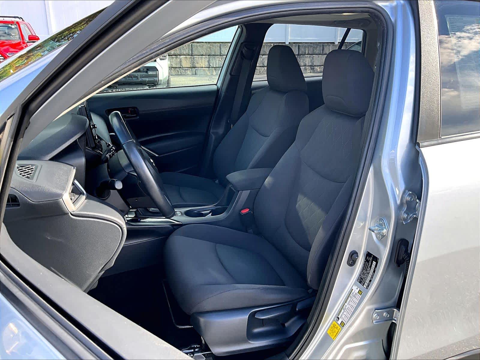 2022 Toyota Corolla Cross LE - Photo 10