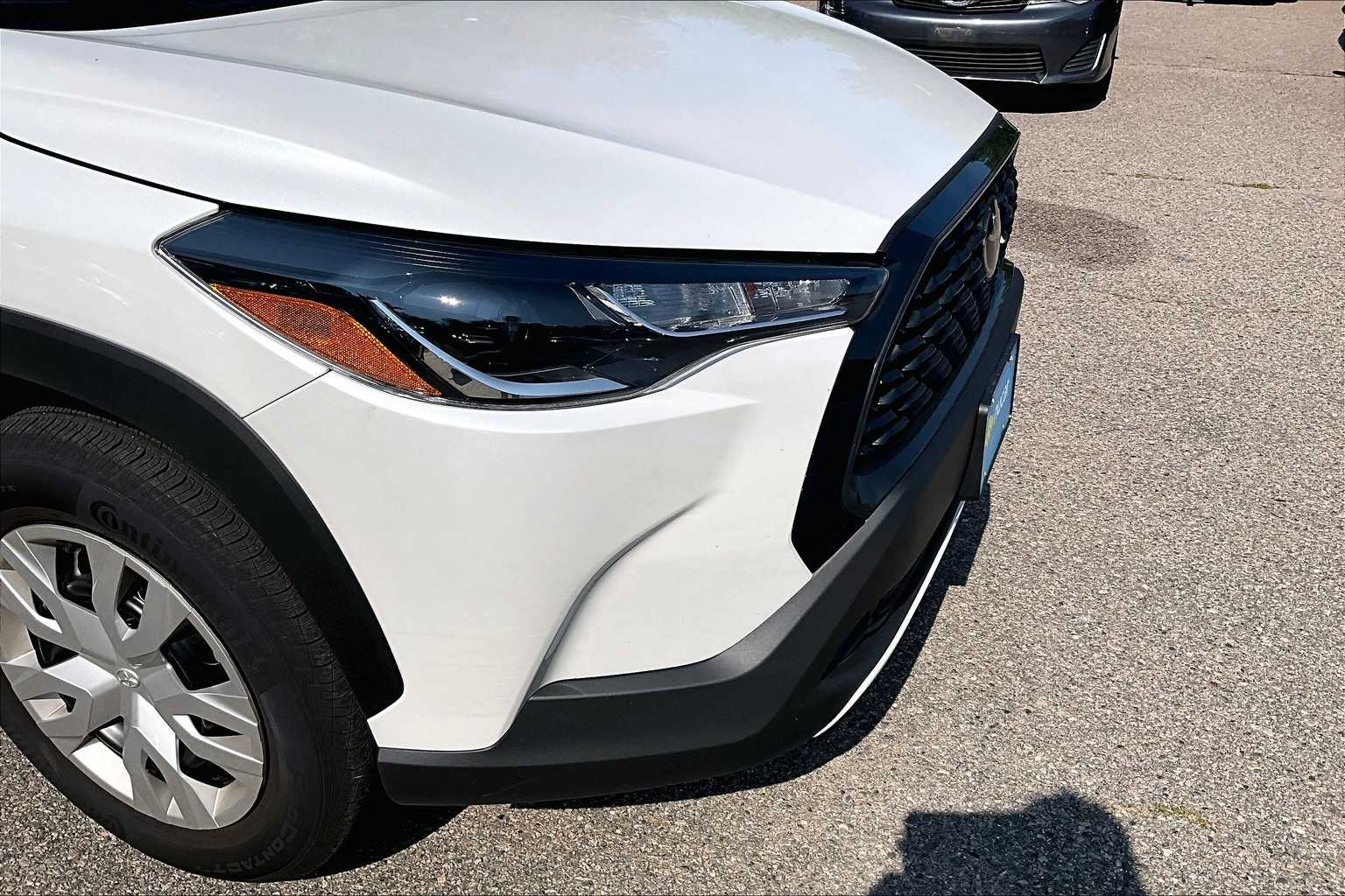 2025 Toyota Corolla Cross L - Photo 5