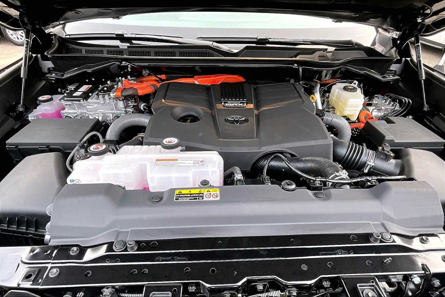 2025 Toyota Sequoia TRD Pro - Photo 16