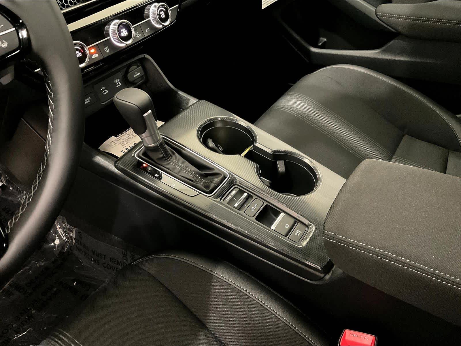 2026 Honda Civic Hatchback Sport - Photo 14