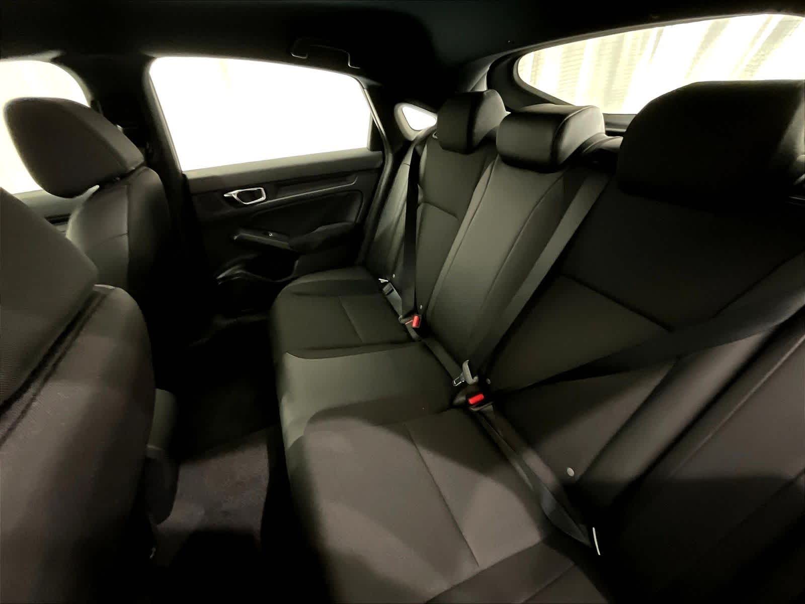 2026 Honda Civic Hatchback Sport - Photo 15